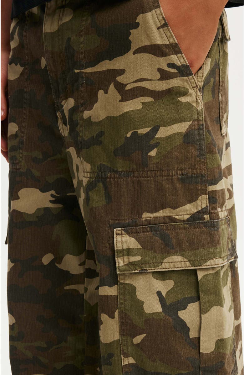 Cotton On Men's Axel Super Baggy Cargo Pant, Alternate, color, Dark Camo