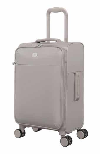 IT LUGGAGE Lustrous Lux 22-Inch Softside Carry-On Luggage