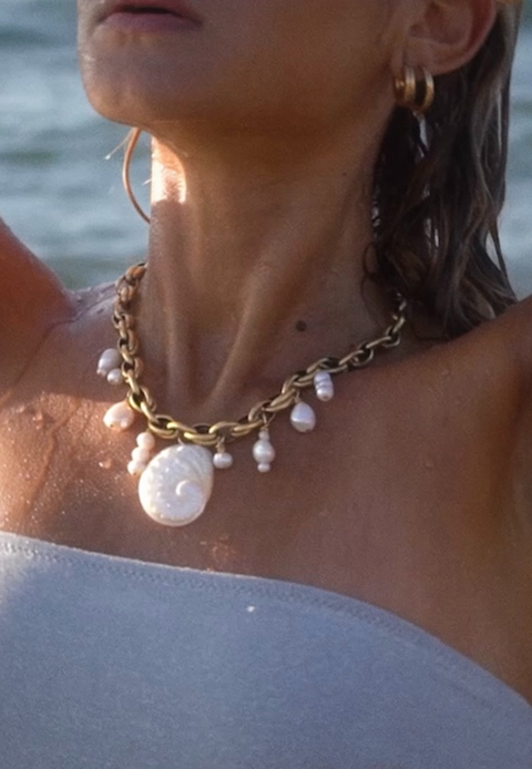 Cala Necklace