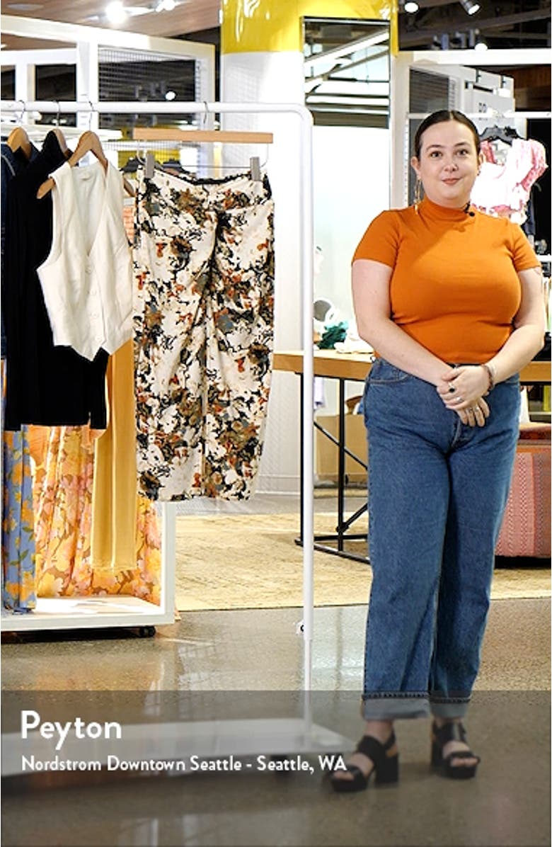 Twist Front Skirt, sales video thumbnail