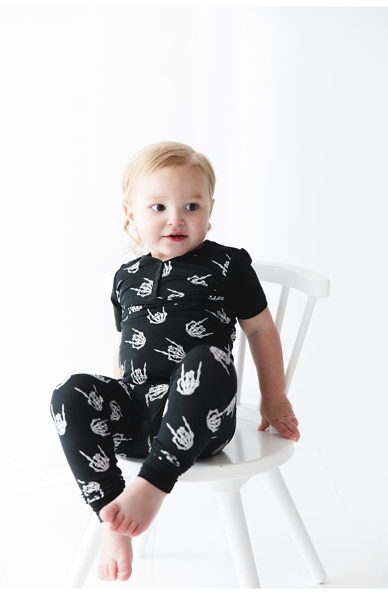 Charlie Lou Baby<sup>®</sup> Little Boy's Rock N' Skull Pajama Set, Alternate, color,