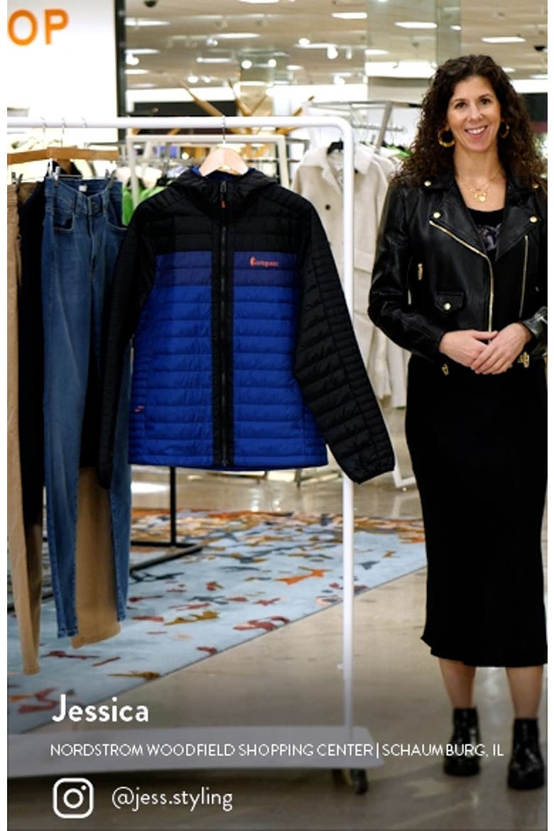 Capa Hooded Puffer Jacket video