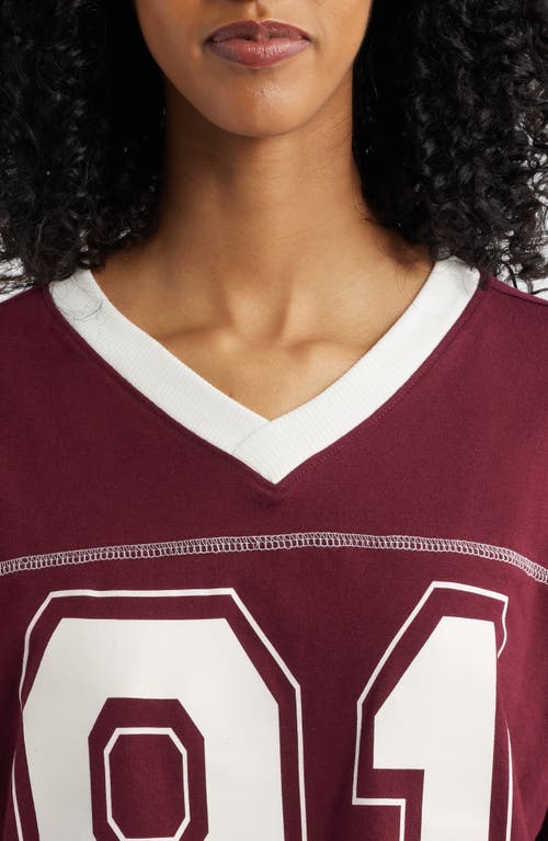 Vinyl Icons 81 Graphic Football T-shirt In Burgundy