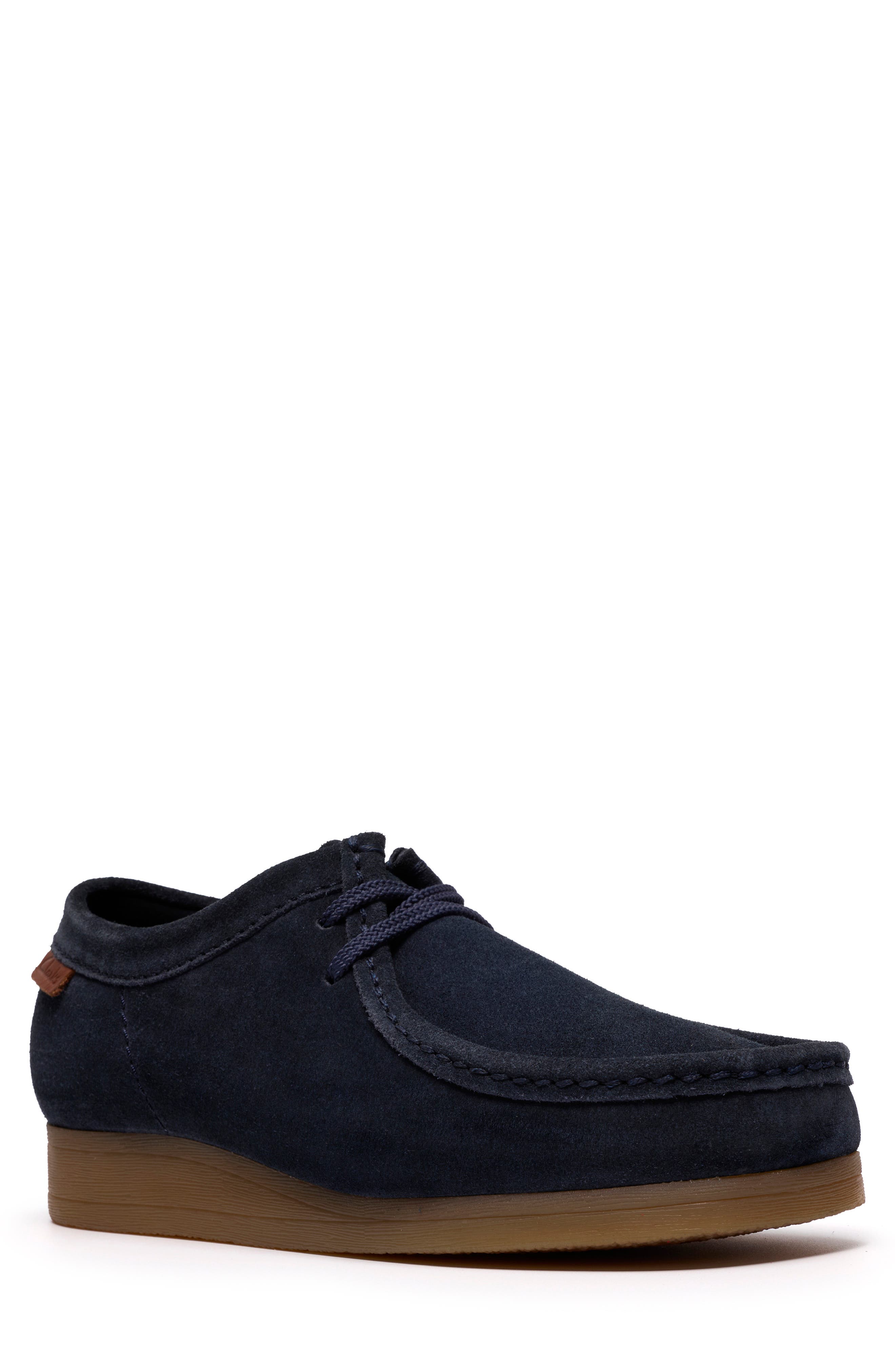 Clarks® Wallaston Low Chukka Boot