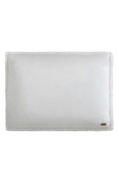 Ugg(r) Avery Comforter & Shams Set In White