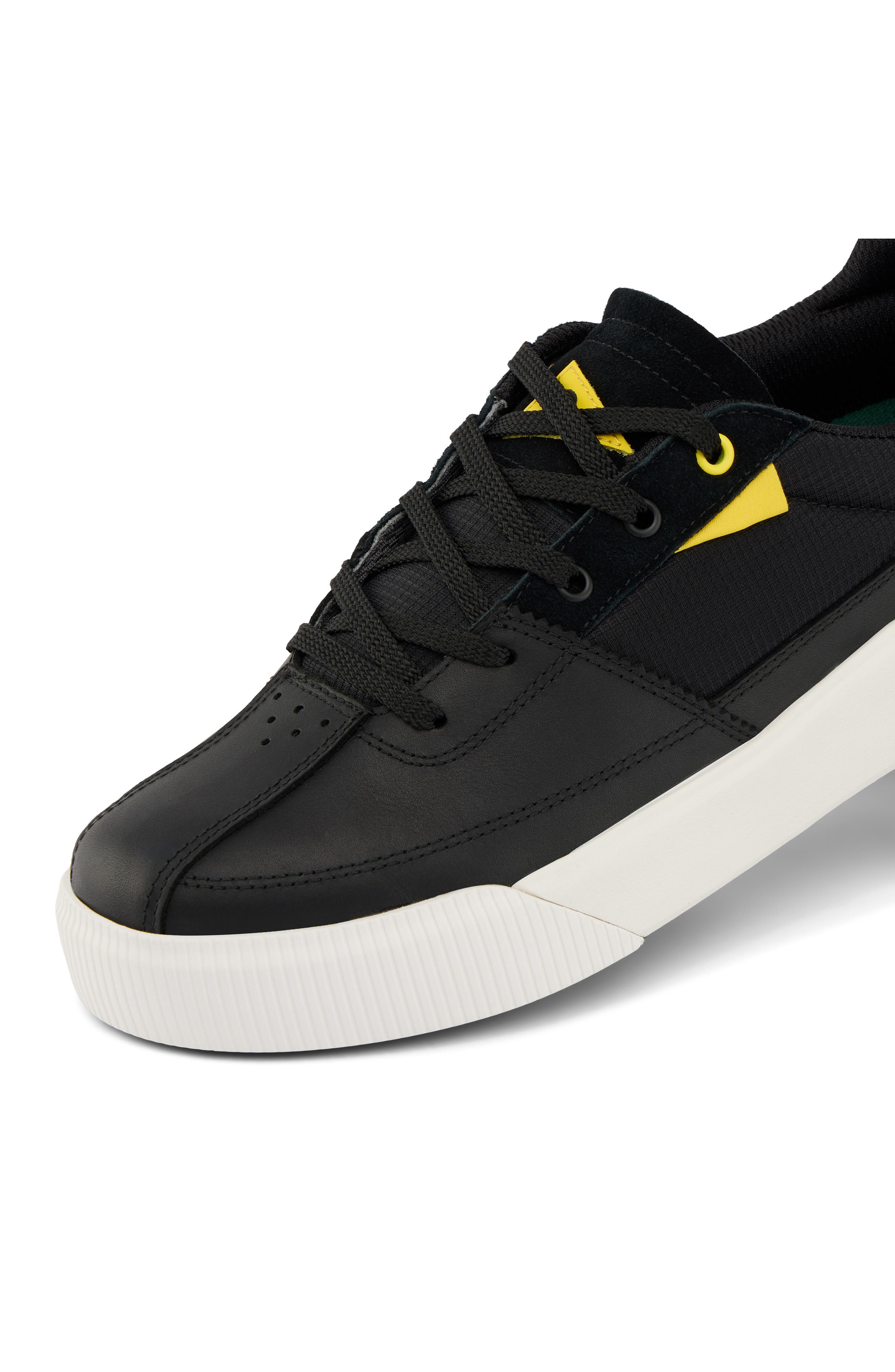 Reef On Shore Pines Golf Sneaker, Alternate, color, Black/ White