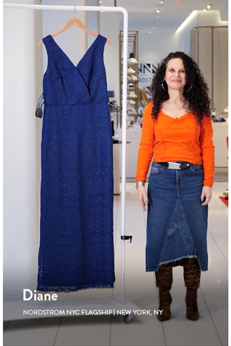 Hendrix Sleeveless Lace Column Gown video