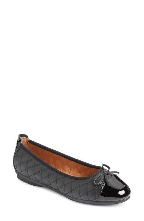 Pippa Ballet Flat (Women)