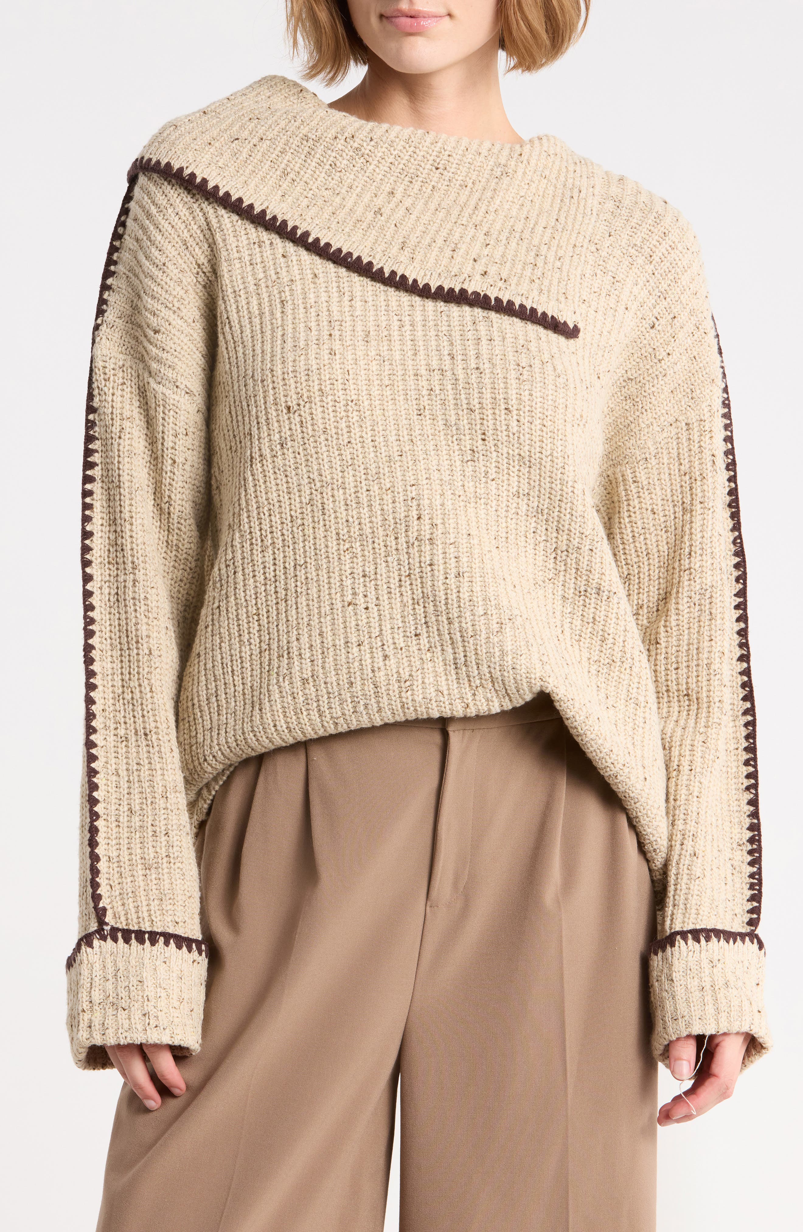 Whipstitch Trim Pullover Sweater