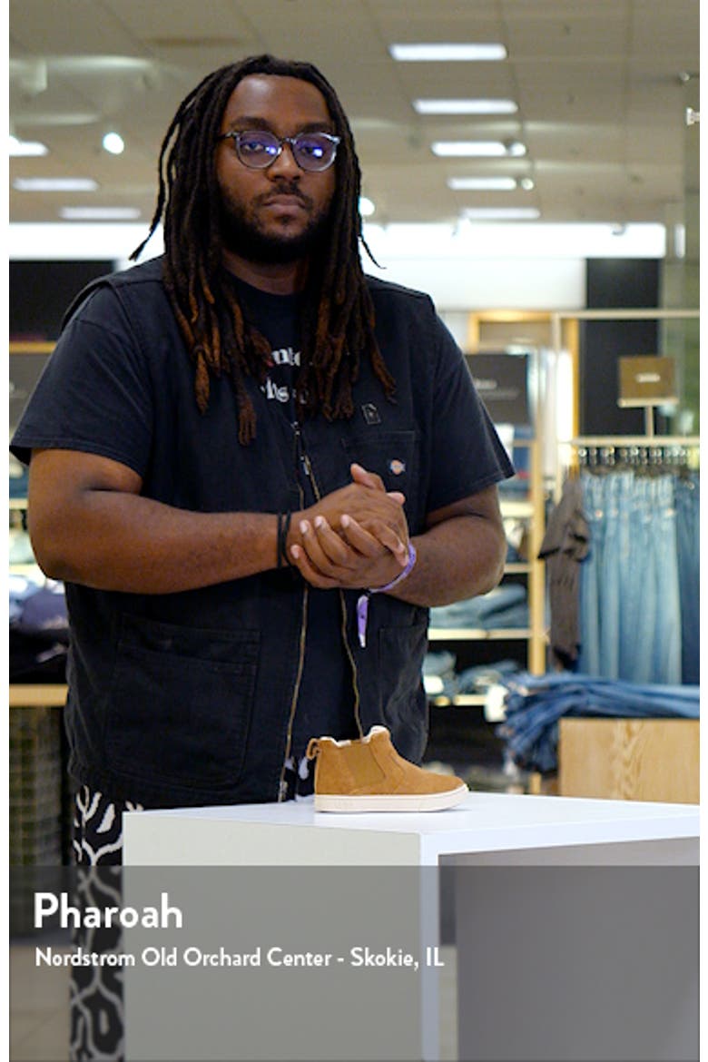 Hamden II Chelsea Boot video