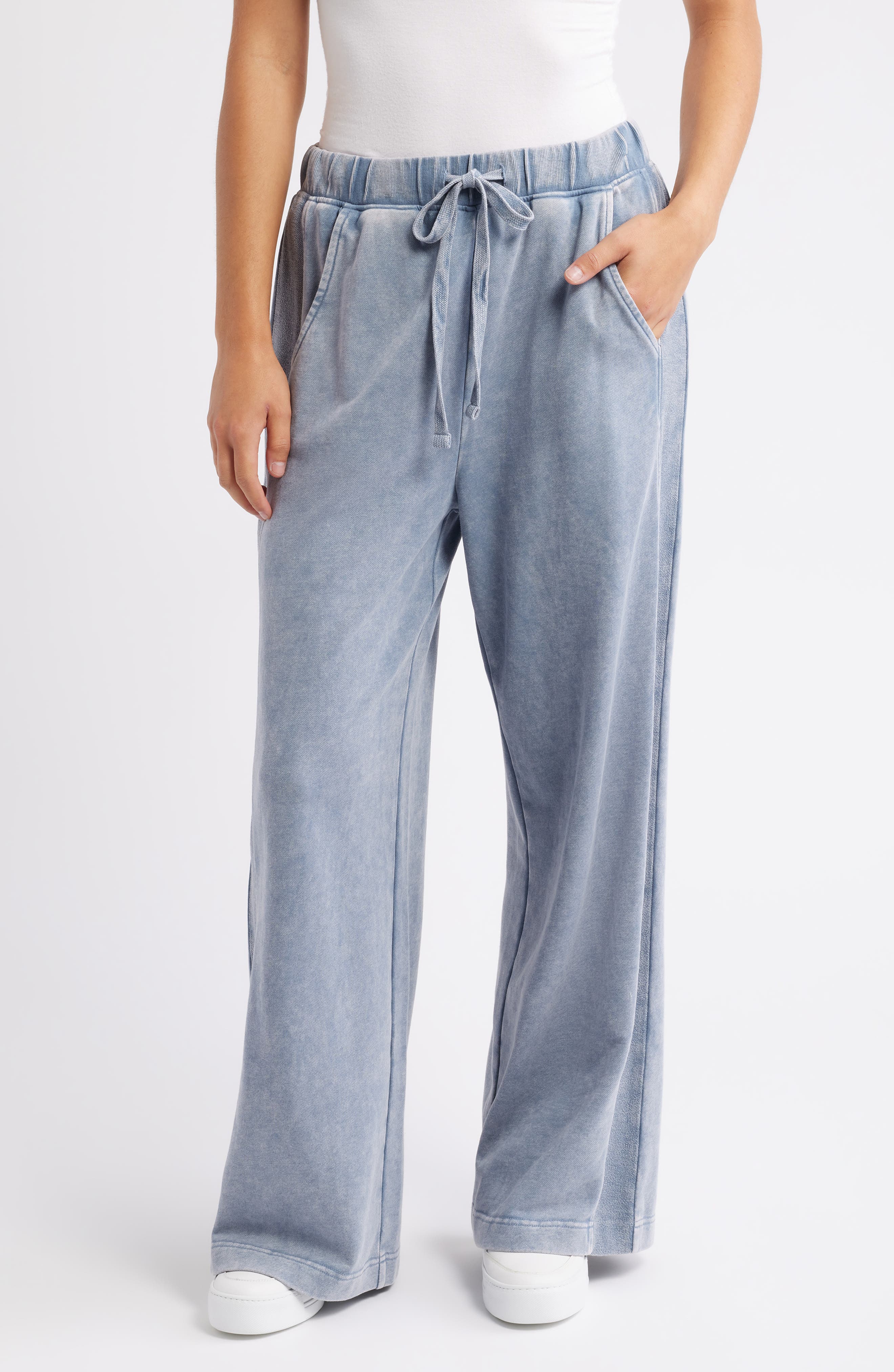 CHAMBRAY BLUE