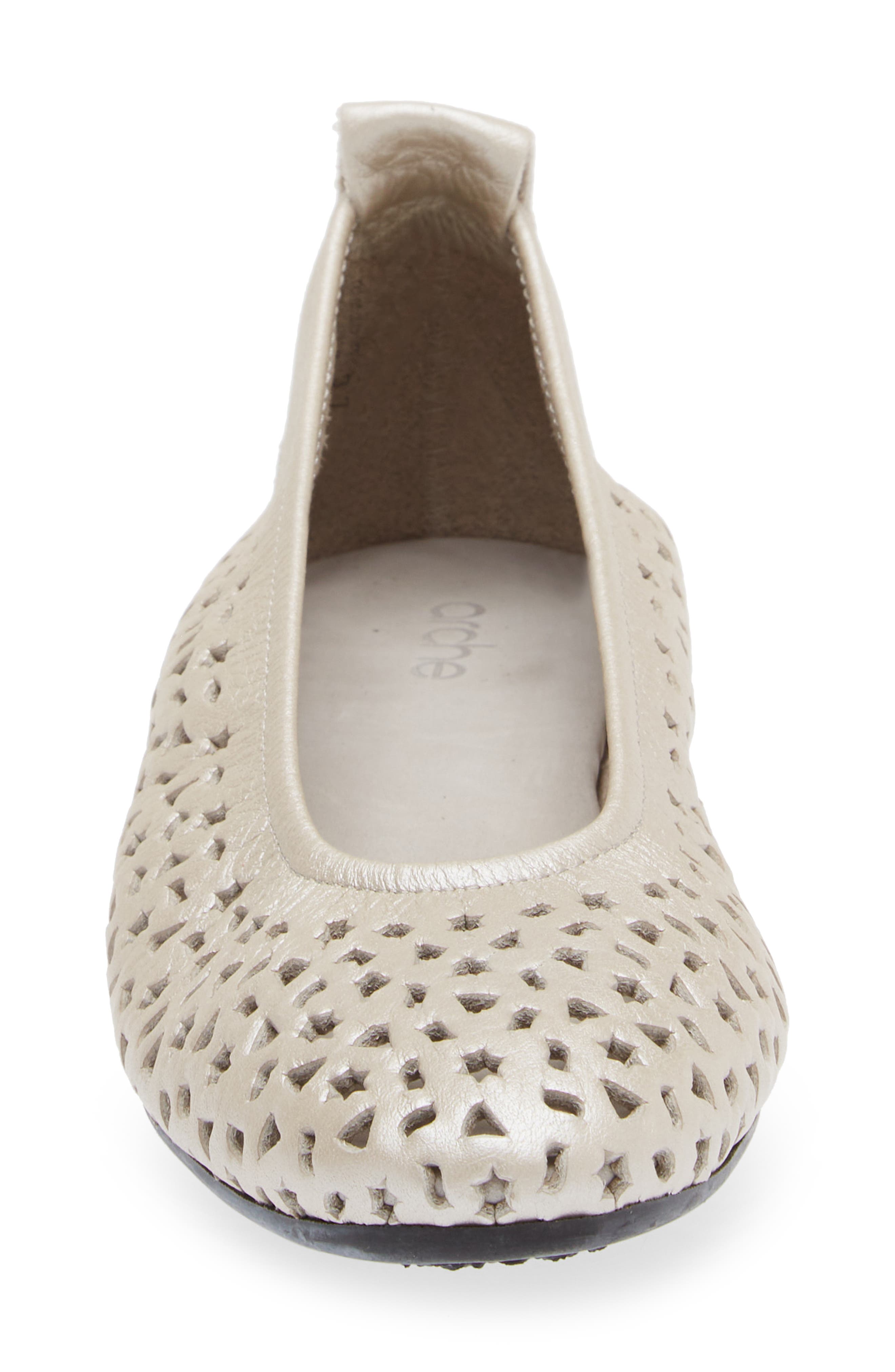 Arche 'Lilly' Flat, Alternate, color, 
