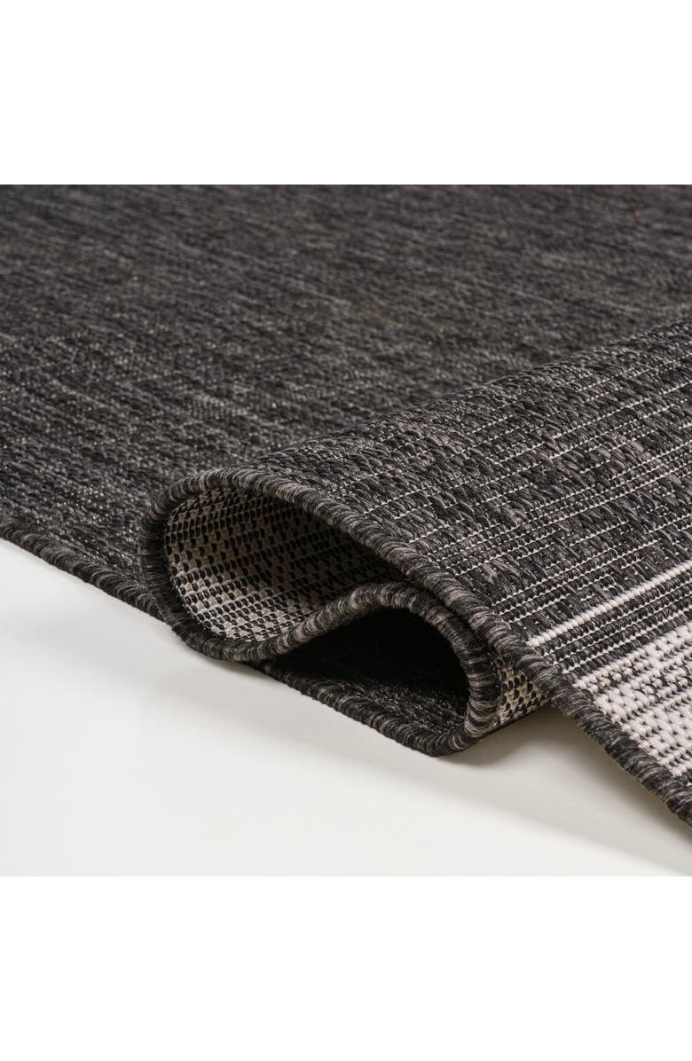 JONATHAN Y Alda Modern Minimalist Mingled Solid Indoor/Outdoor Area Rug, Alternate, color, Black/Cream