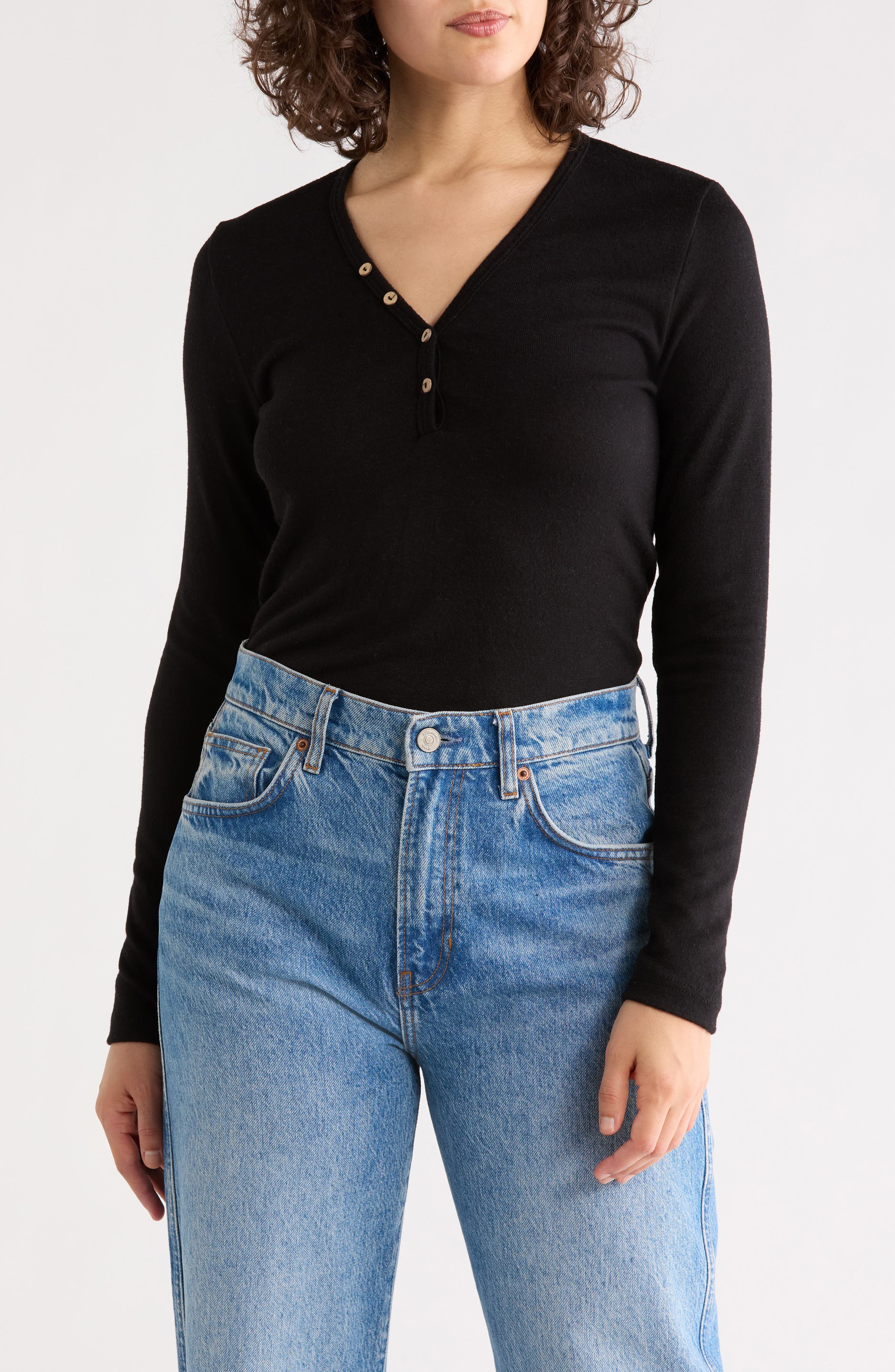 Renee C V-Neck Long Sleeve Crop Henley Top