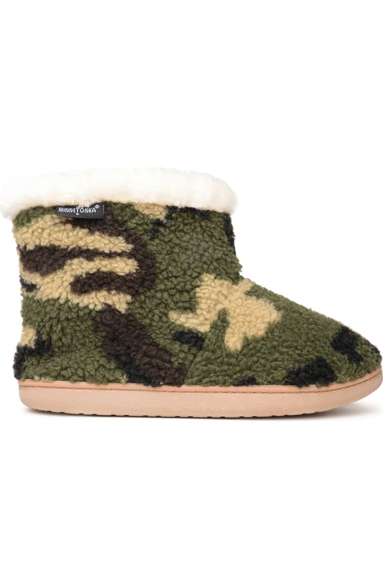 Minnetonka Betty Bootie, Alternate, color, Green Camo Print