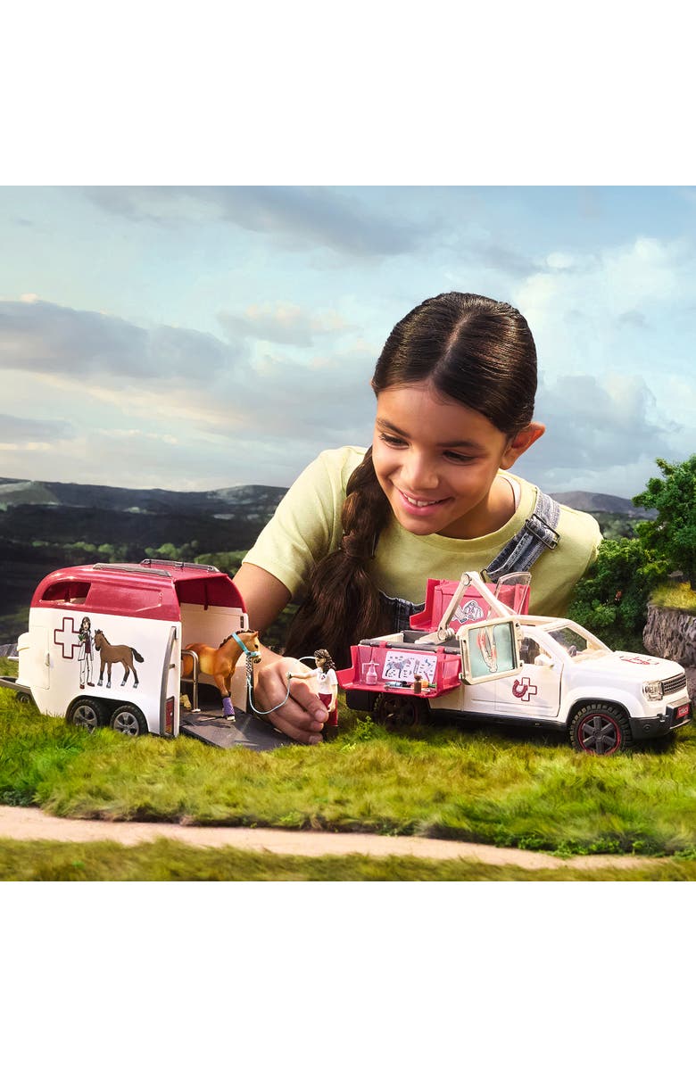 Schleich Horse Club, Mobile Vet & Trailer, 90 Piece Animal Toy Playset, Kids 5+, Alternate, color, Multicolored