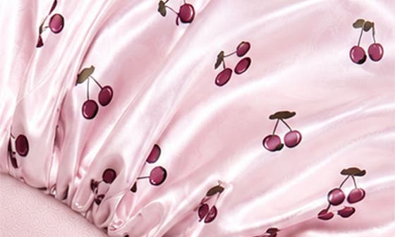 selected BLUSH/ PINK