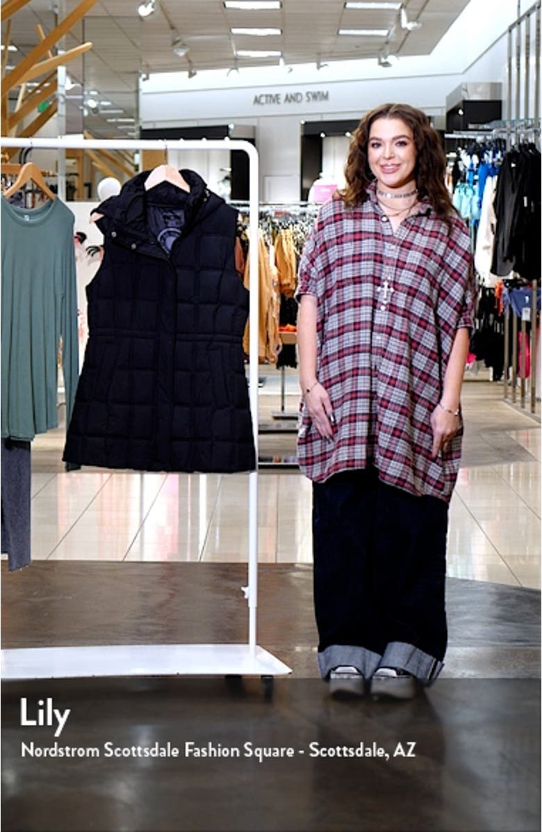 Hooded Puffer Vest, sales video thumbnail