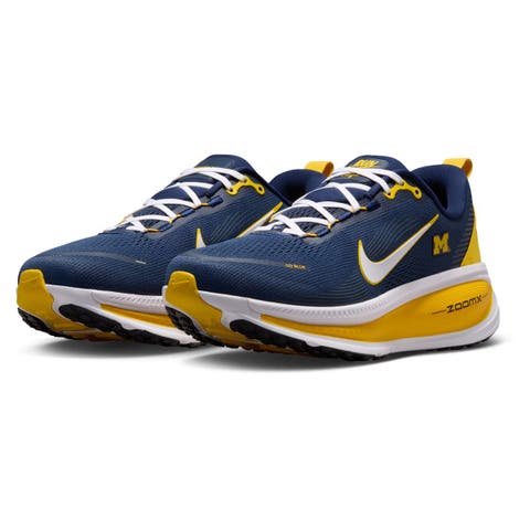 Men's Nike Michigan Wolverines Vomero 18 Running Shoes