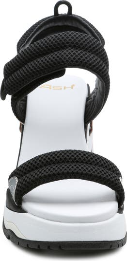 Cosmos Sandal