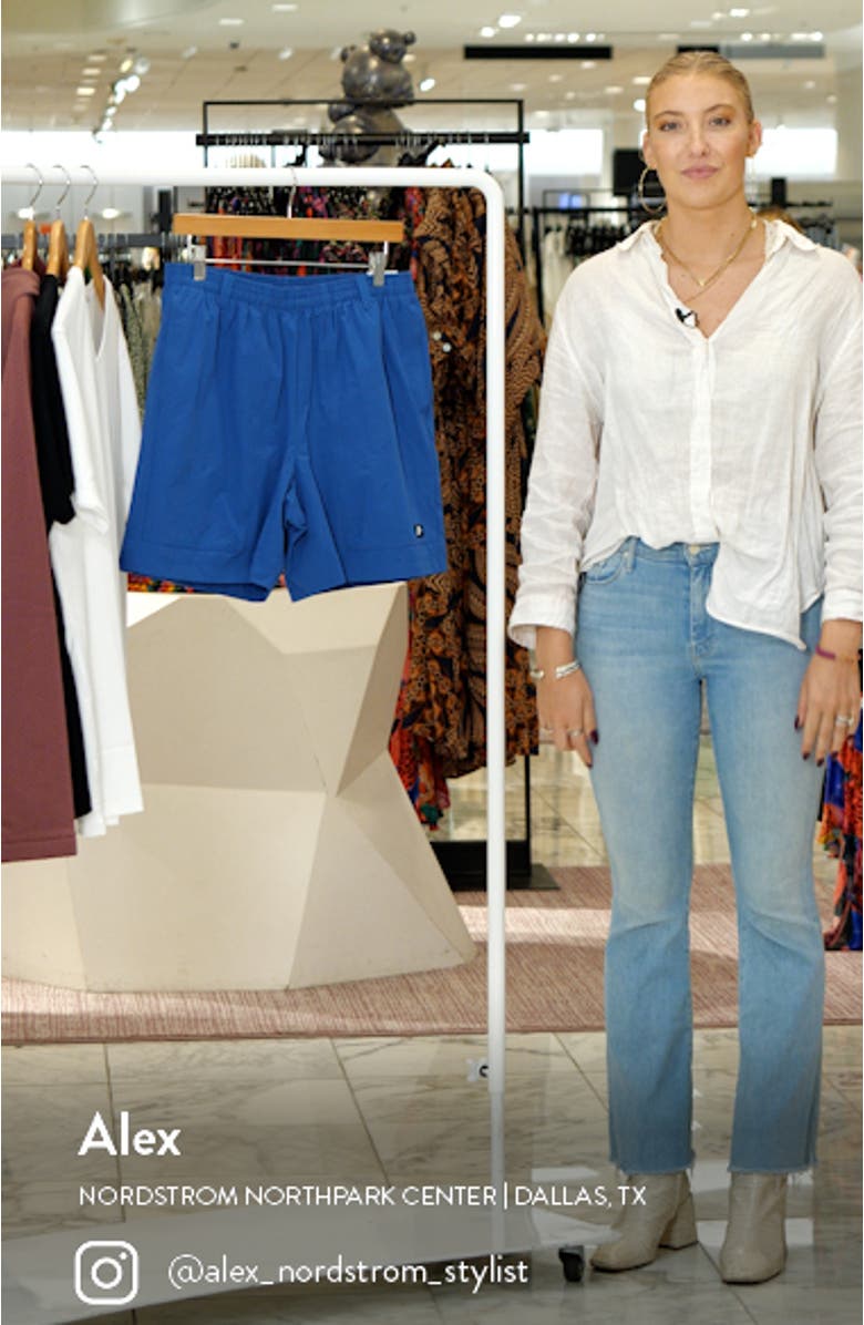 Sportswear Essentials Woven Camp Shorts, sales video thumbnail