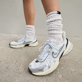 V2K Run Sneaker