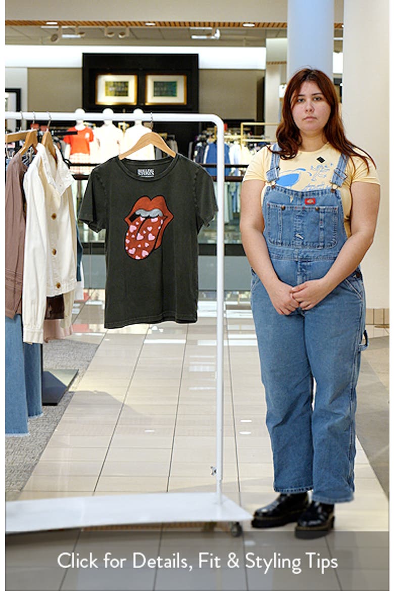 Rolling Stones Heart Lip Class Cotton Graphic T-Shirt video
