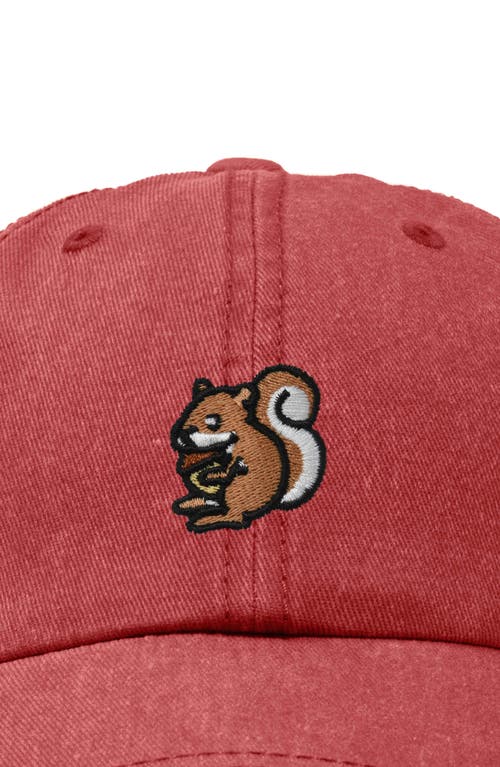 Dalix Squirrel Embroidered Outdoor Cap In Washed Red