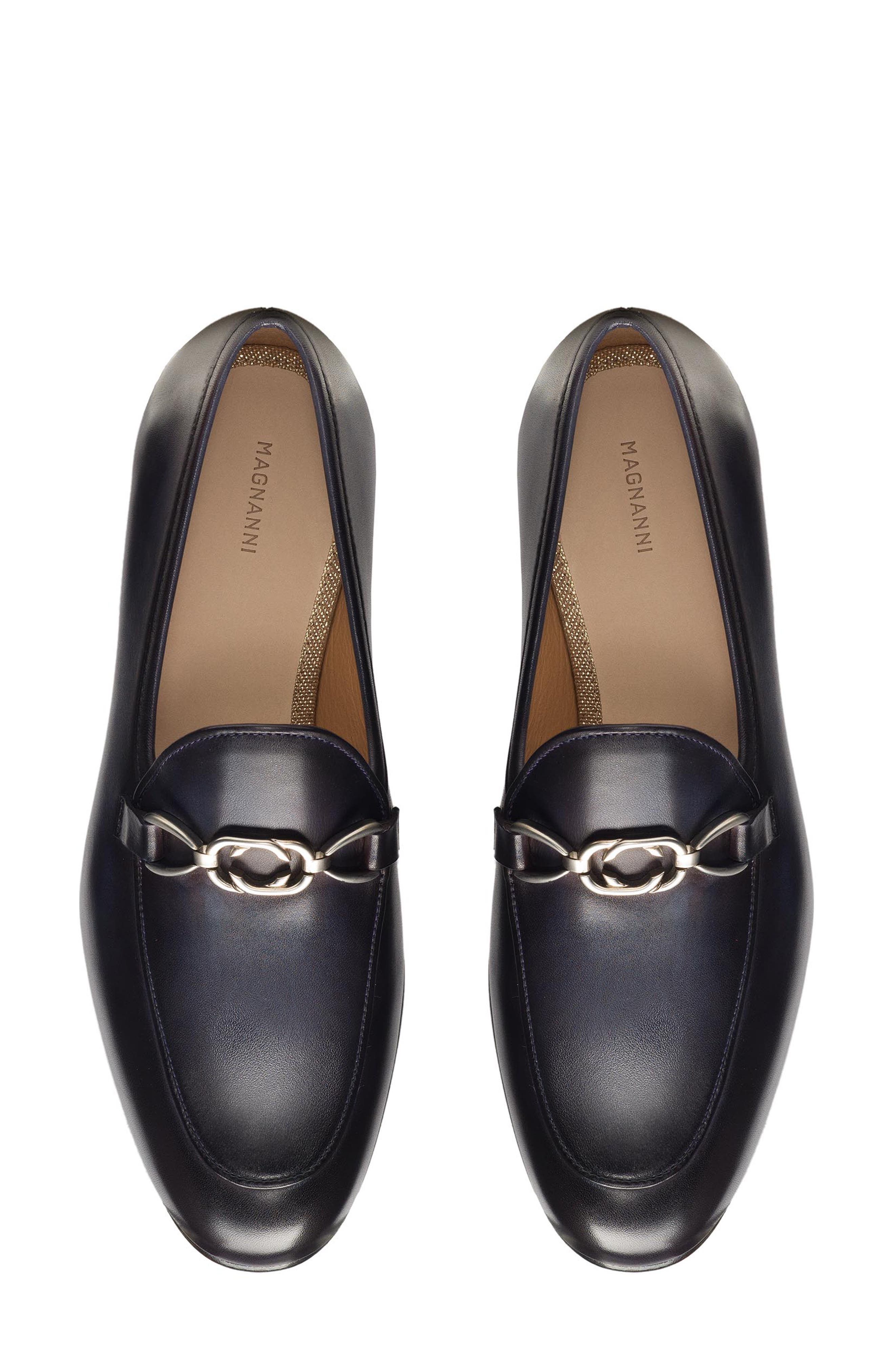 Magnanni Mina Chain Bit Loafer, Alternate, color, Navy