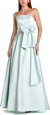 Mac Duggal Women’s Strapless Satin Ballgown with Statement Bow Detail