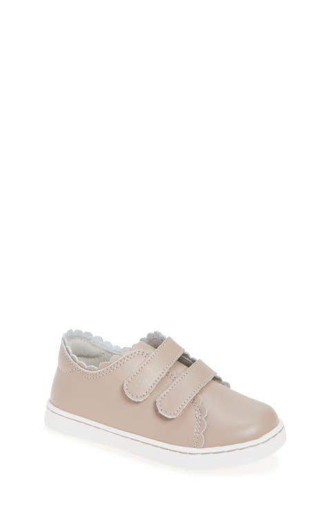 Caroline Scallop Sneaker (Walker, Toddler & Little Kid)