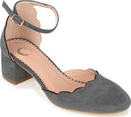 Journee Collection Edna Scallop Trim Pump