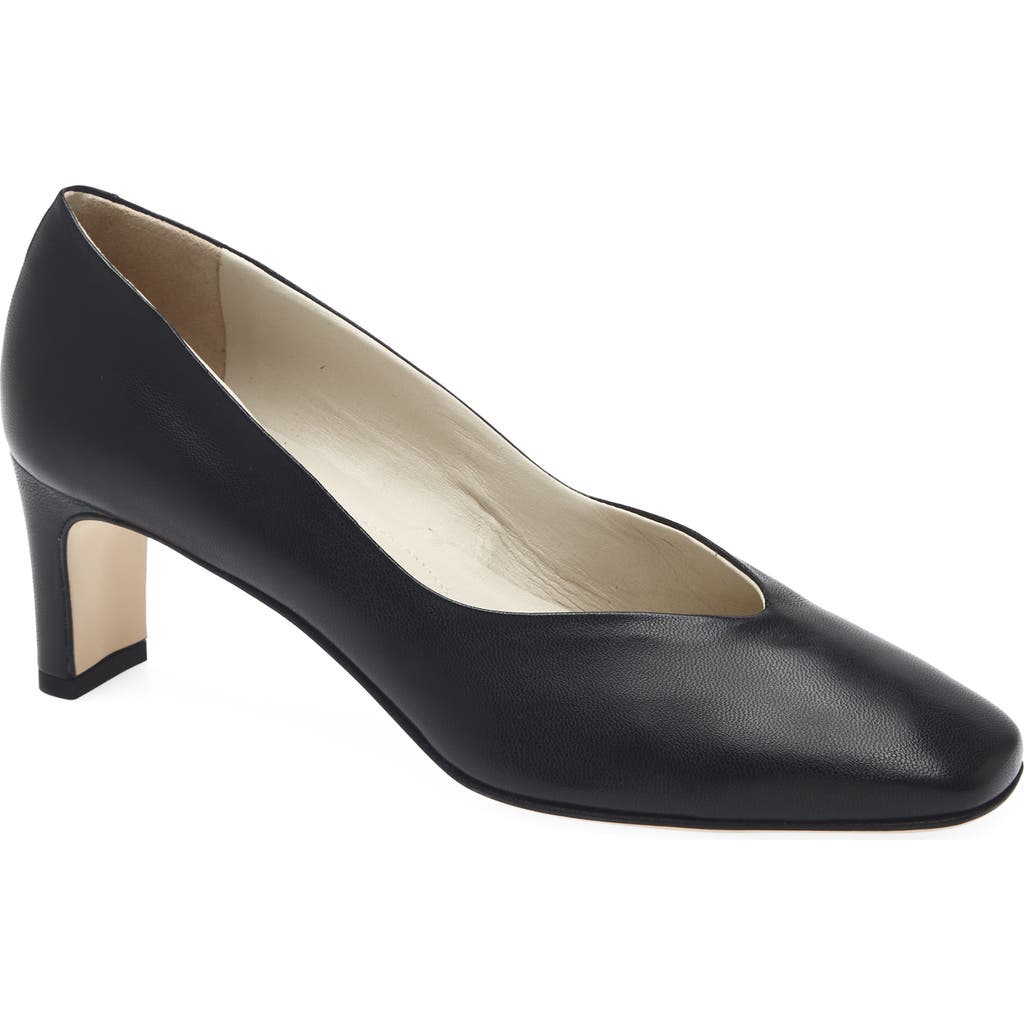 Amalfi By Rangoni Scilla Pump In Black