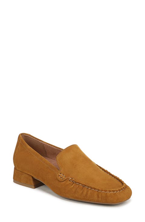 Pilar Loafer