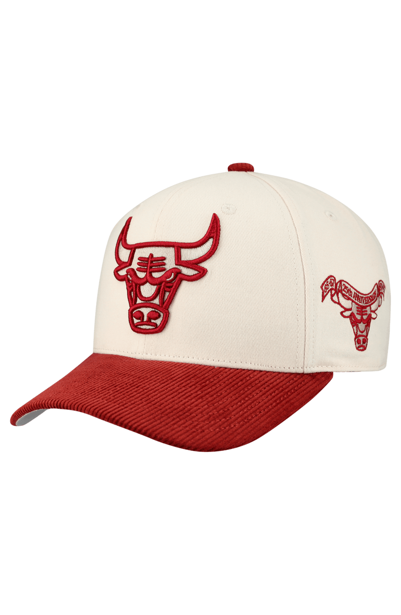 Mitchell & Ness Men's Mitchell & Ness Cream/Red Chicago Bulls Two-Tone Pro-Crown Adjustable Hat, Main, color, Cream