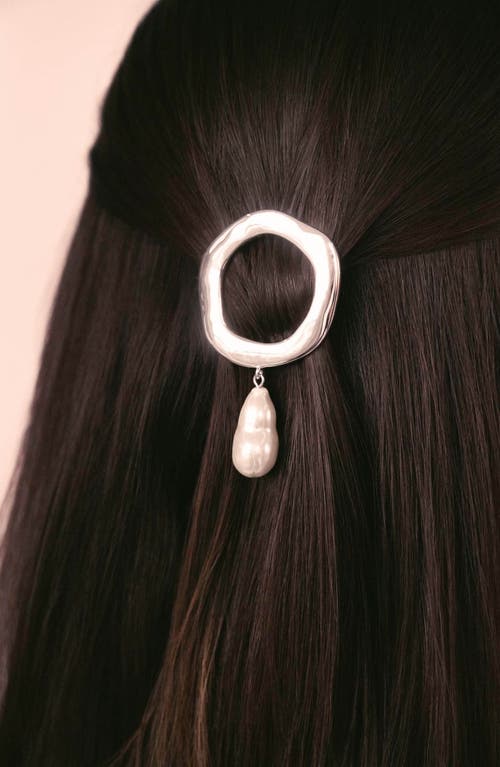 Ettika Cultured Freshwater Pearl Circle Barrette In Metallic