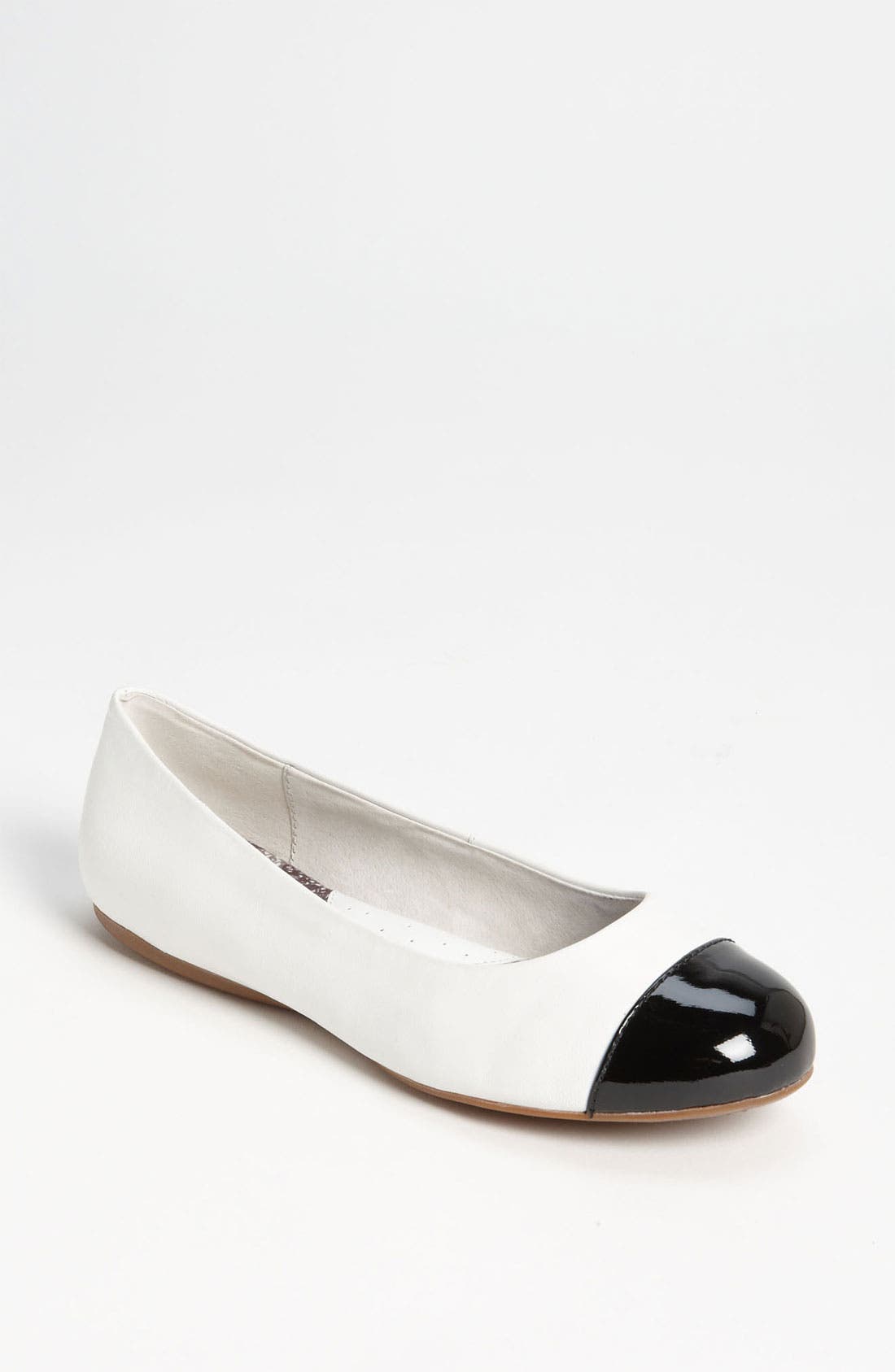 SoftWalk<sup>®</sup> 'Napa' Flat, Main, color, 