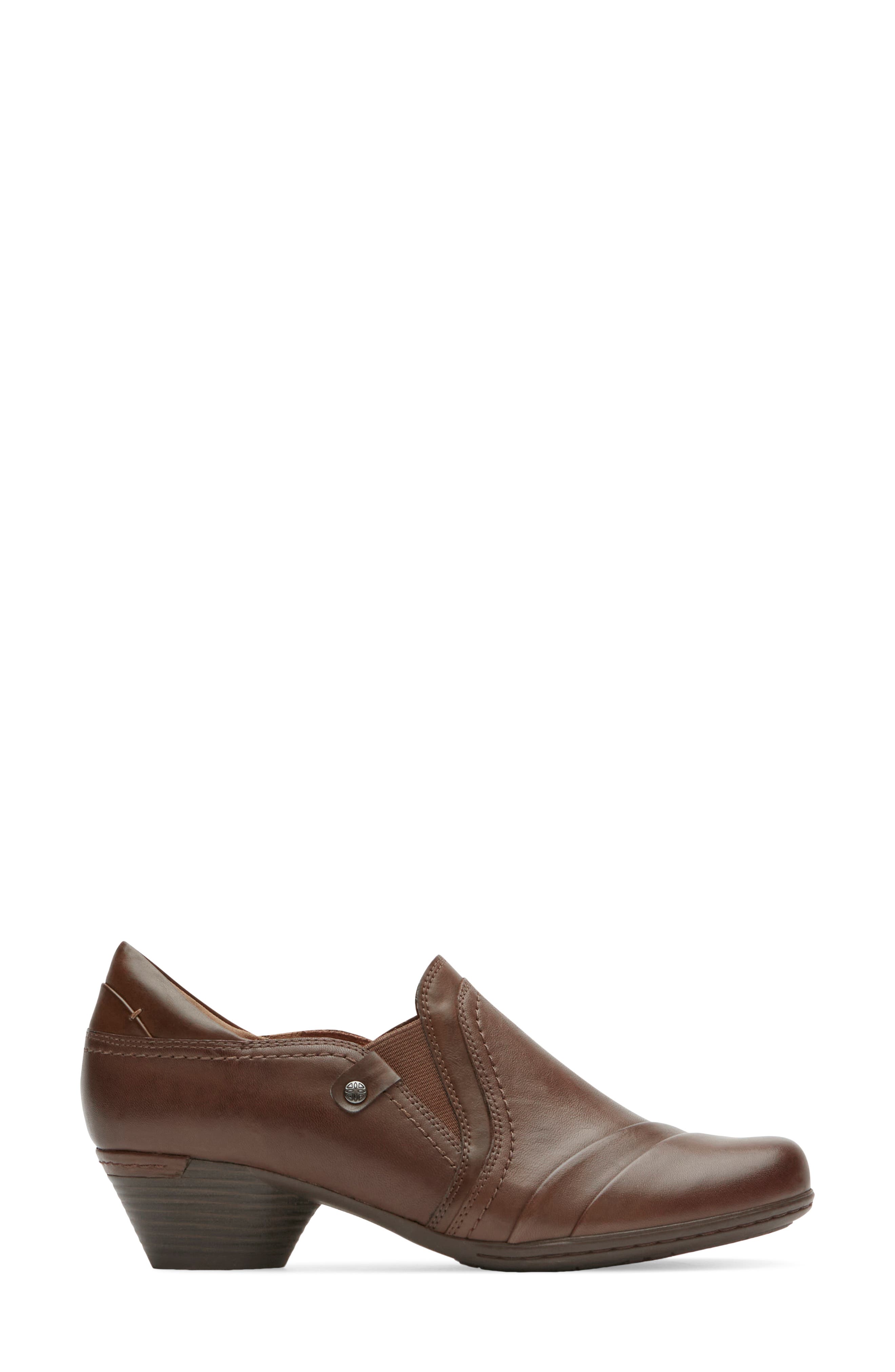 Laurel Pump, Alternate, color, BROWN