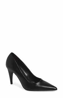 Rosyln Leather Pump