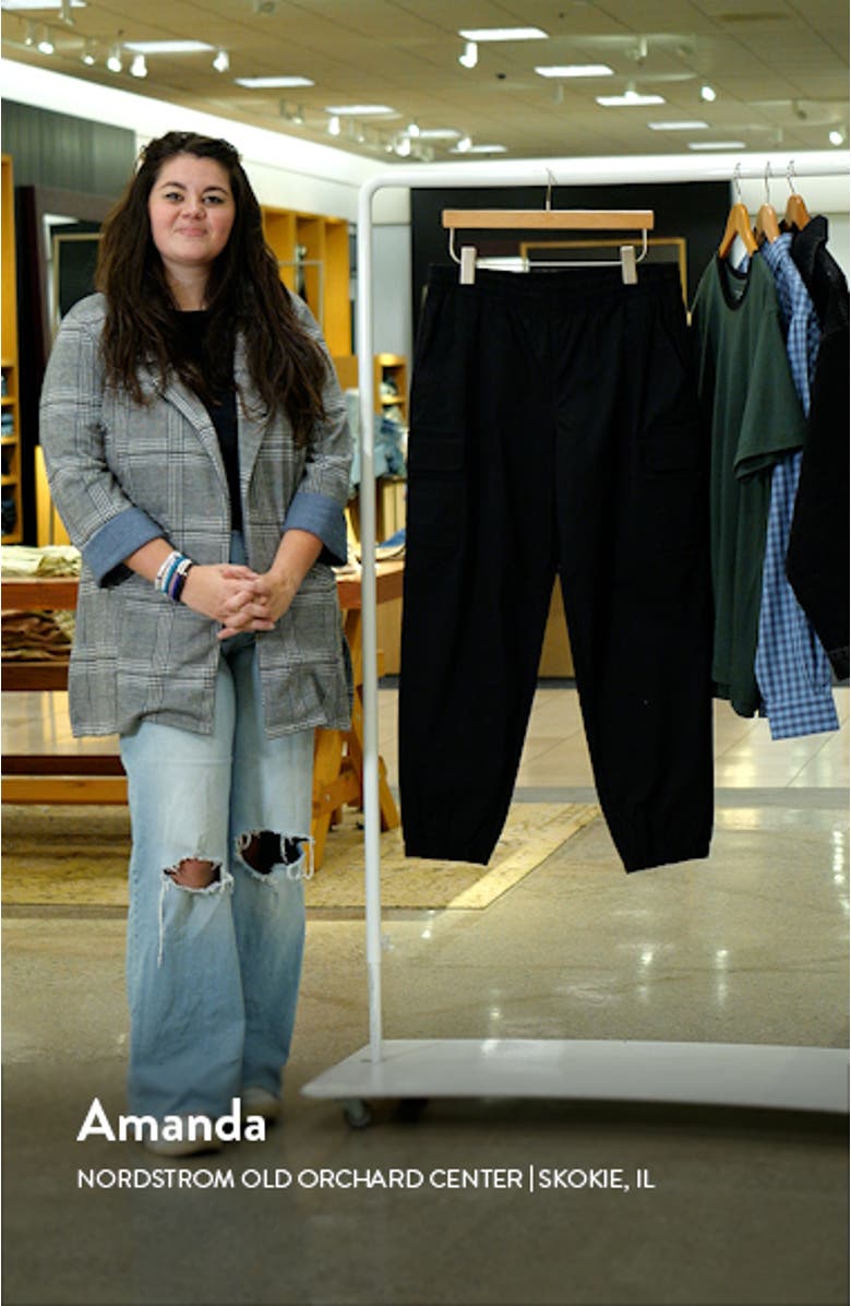 Icon Stretch Twill Cargo Joggers, sales video thumbnail