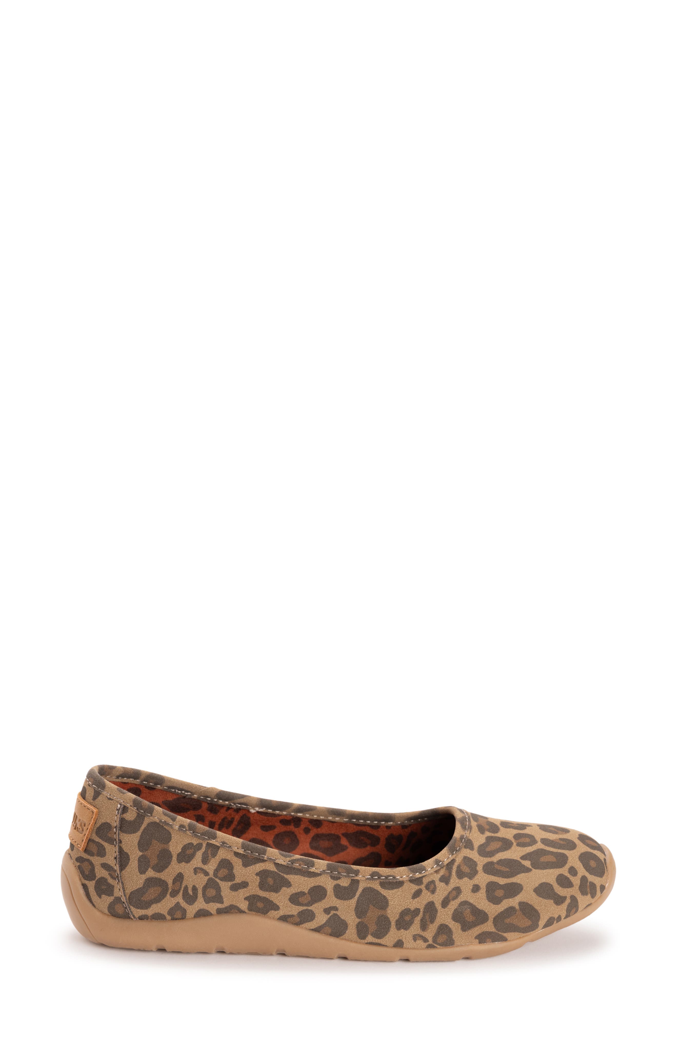 MUK LUKS Solana Skimmer Flat, Alternate, color, Leopard