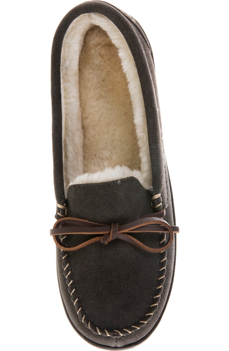 ISOTONER Suede Faux Shearling Line Slipper, Alternate, color, Ash