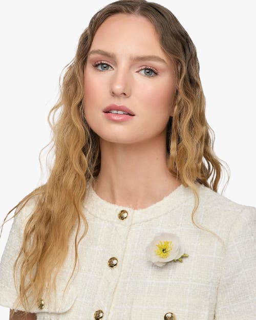 Helena Simon The White Poppy In White