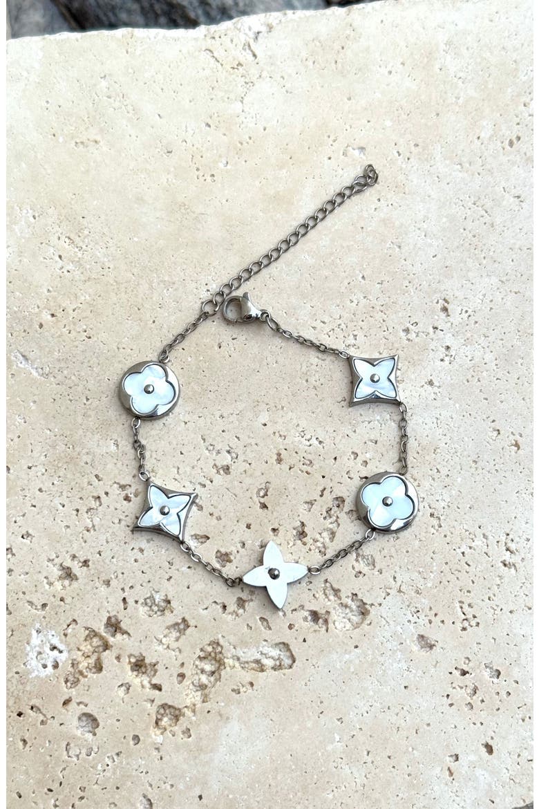 Mother of Pearl Clover Charm Bracelet, Alternate, color, WHITE