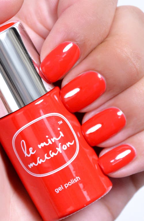 Le Mini Macaron Gel Nail Polish In Vin Chaud