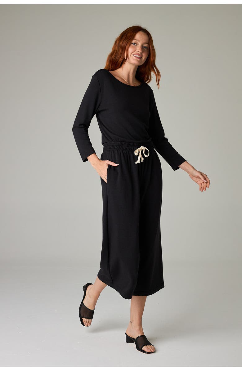 eavolu Nasaya Eco-Luxe Rib Bateau Neck 3/4 Length Sleeve Top - Ultra-Luxe Flow, Alternate, color, Coal Black