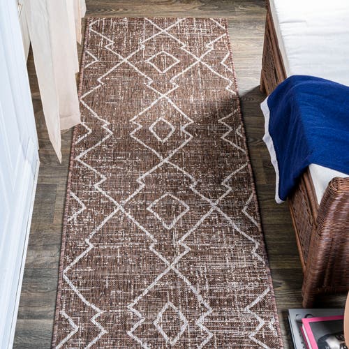 Jonathan Y Carwa Diamond Trellis Indoor/outdoor Area Rug In Brown/beige