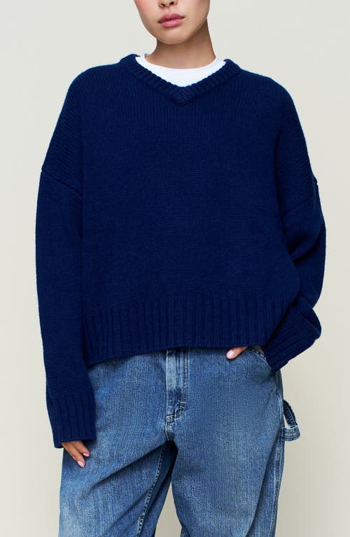 Guizio Joni Cashmere V Neck Jumper In Blue