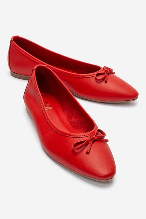 Umiel Leather Bow Ballet Flat