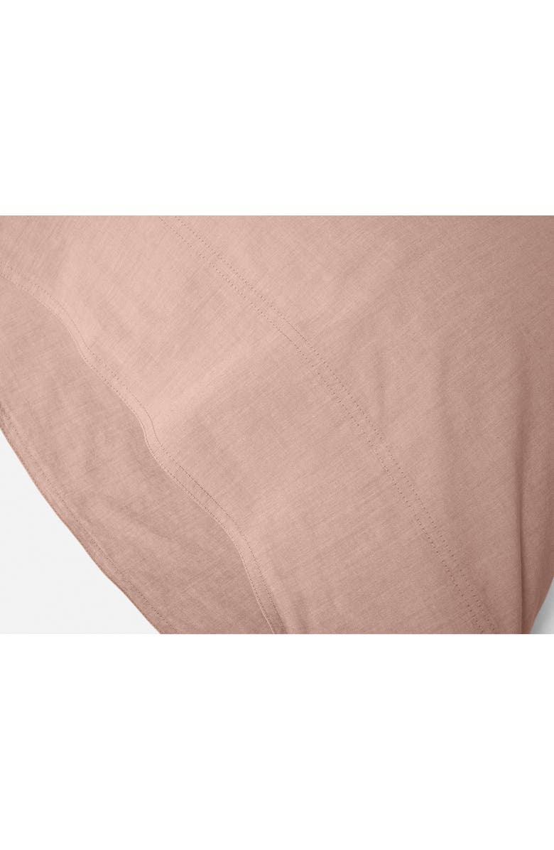 Coyuchi Crinkled Organic Cotton Percale Pillowcases, Alternate, color, Praline Chambray